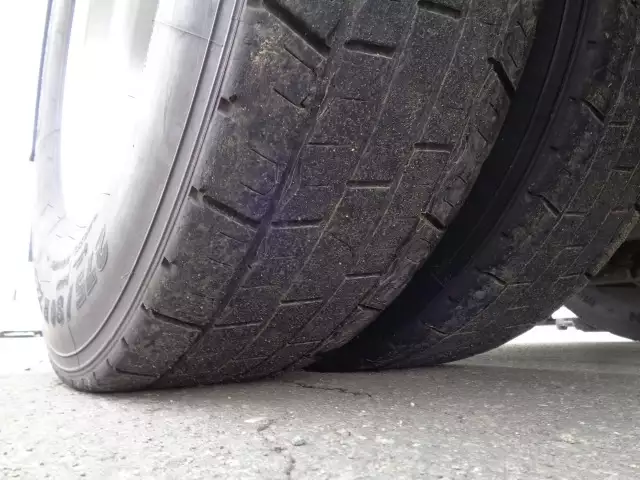 平成28年09月中古大型トラクタヘッド日野プロフィアの画像29