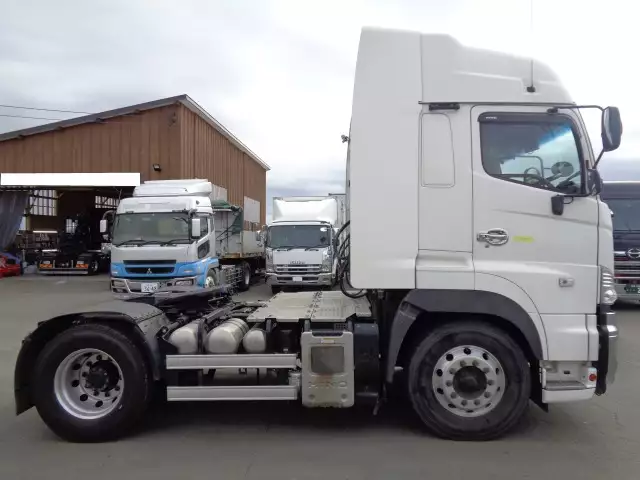 平成28年09月中古大型トラクタヘッド日野プロフィアの画像4