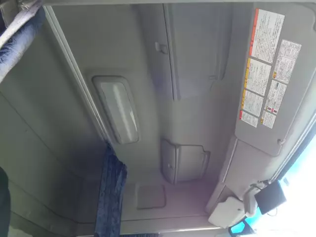 平成28年09月中古大型トラクタヘッド日野プロフィアの画像31