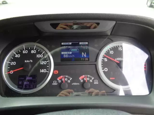 平成28年09月中古大型トラクタヘッド日野プロフィアの画像34