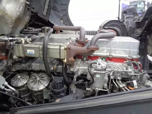 平成28年09月中古大型トラクタヘッド日野プロフィアの画像46