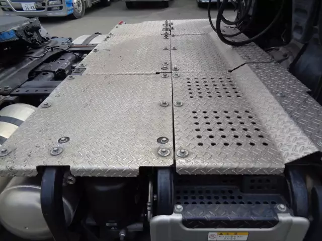 平成28年09月中古大型トラクタヘッド日野プロフィアの画像9