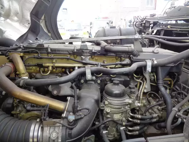 平成28年06月中古大型トラクタヘッド三菱ふそうスーパーグレートの画像38