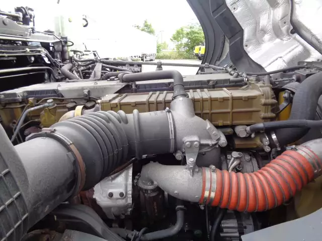 平成28年06月中古大型トラクタヘッド三菱ふそうスーパーグレートの画像39