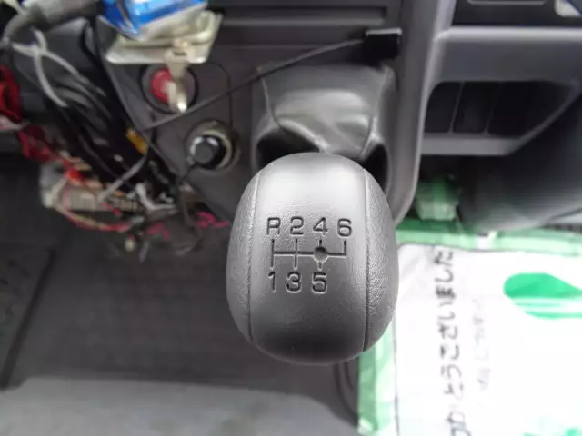 平成18年06月中古小型クレーン付三菱ふそうキャンターの画像38