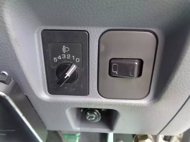 平成18年06月中古小型クレーン付三菱ふそうキャンターの画像42