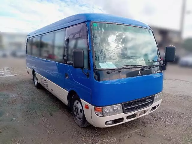 平成26年07月中古小型バス三菱ふそうローザの画像2