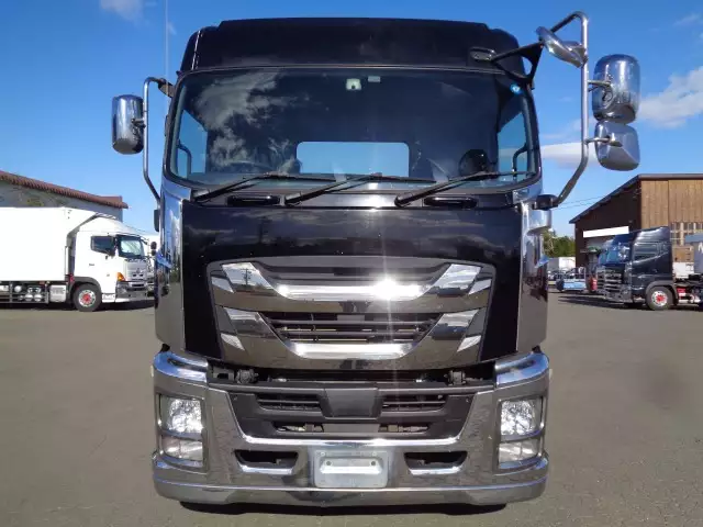 平成28年11月中古大型トラクタヘッドいすゞギガの画像3