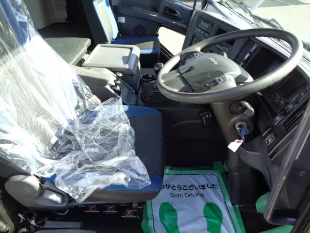 平成28年11月中古大型トラクタヘッドいすゞギガの画像21