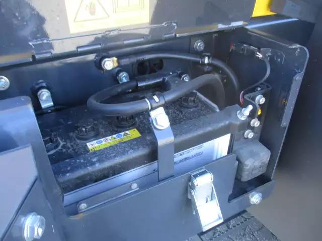 令和03年11月中古大型建設機械・フォークリフトコマツコマツの画像16