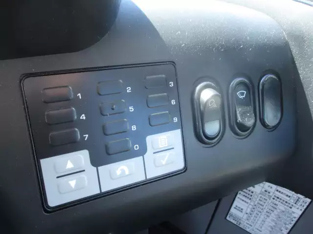 令和03年11月中古大型建設機械・フォークリフトコマツコマツの画像46