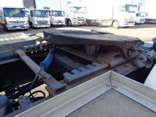 平成30年06月中古大型トラクタヘッドボルボトラックの画像11