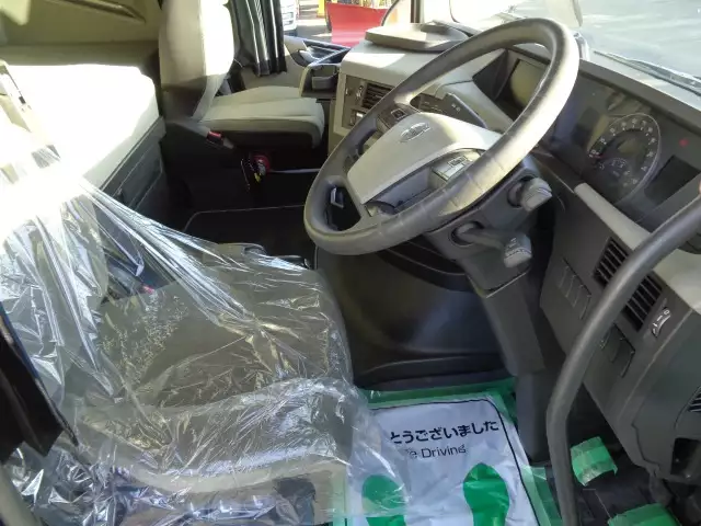 平成30年06月中古大型トラクタヘッドボルボトラックの画像24