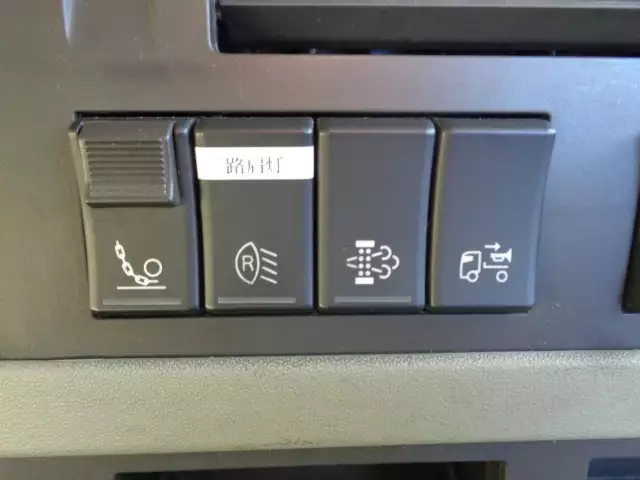 平成30年06月中古大型トラクタヘッドボルボトラックの画像31