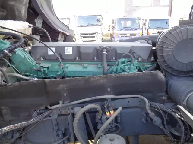平成30年06月中古大型トラクタヘッドボルボトラックの画像34
