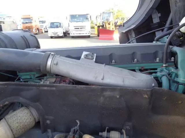 平成30年06月中古大型トラクタヘッドボルボトラックの画像35