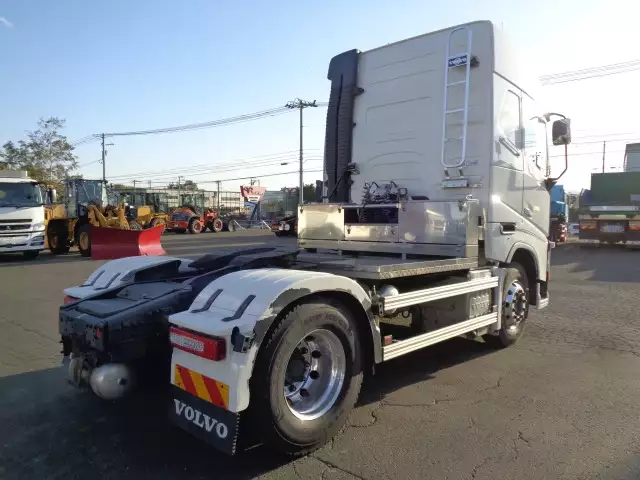 平成30年06月中古大型トラクタヘッドボルボトラックの画像5