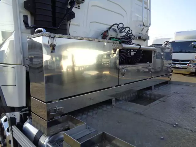 平成30年06月中古大型トラクタヘッドボルボトラックの画像10