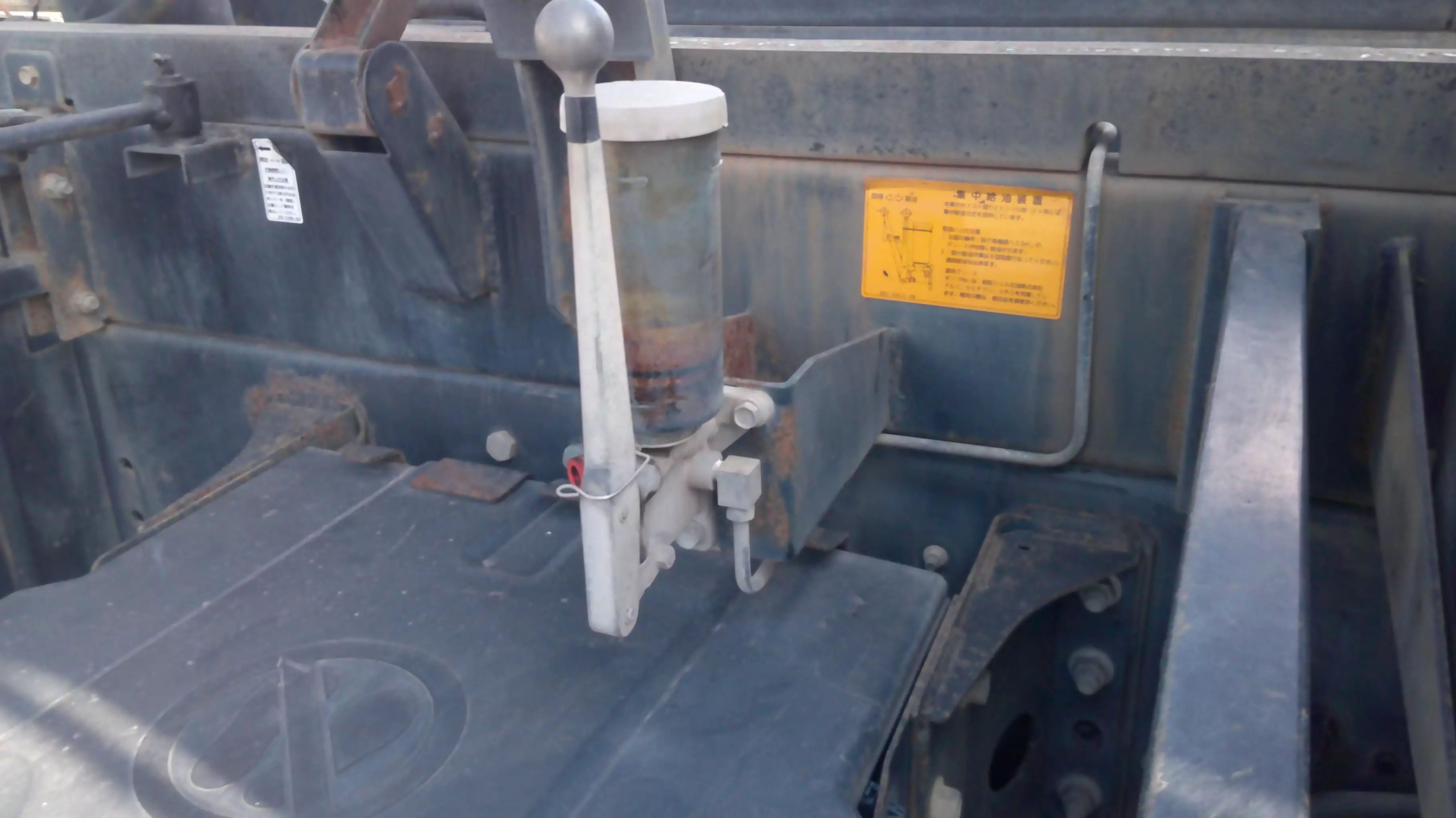 平成26年10月中古大型ダンプ日野プロフィアの画像14