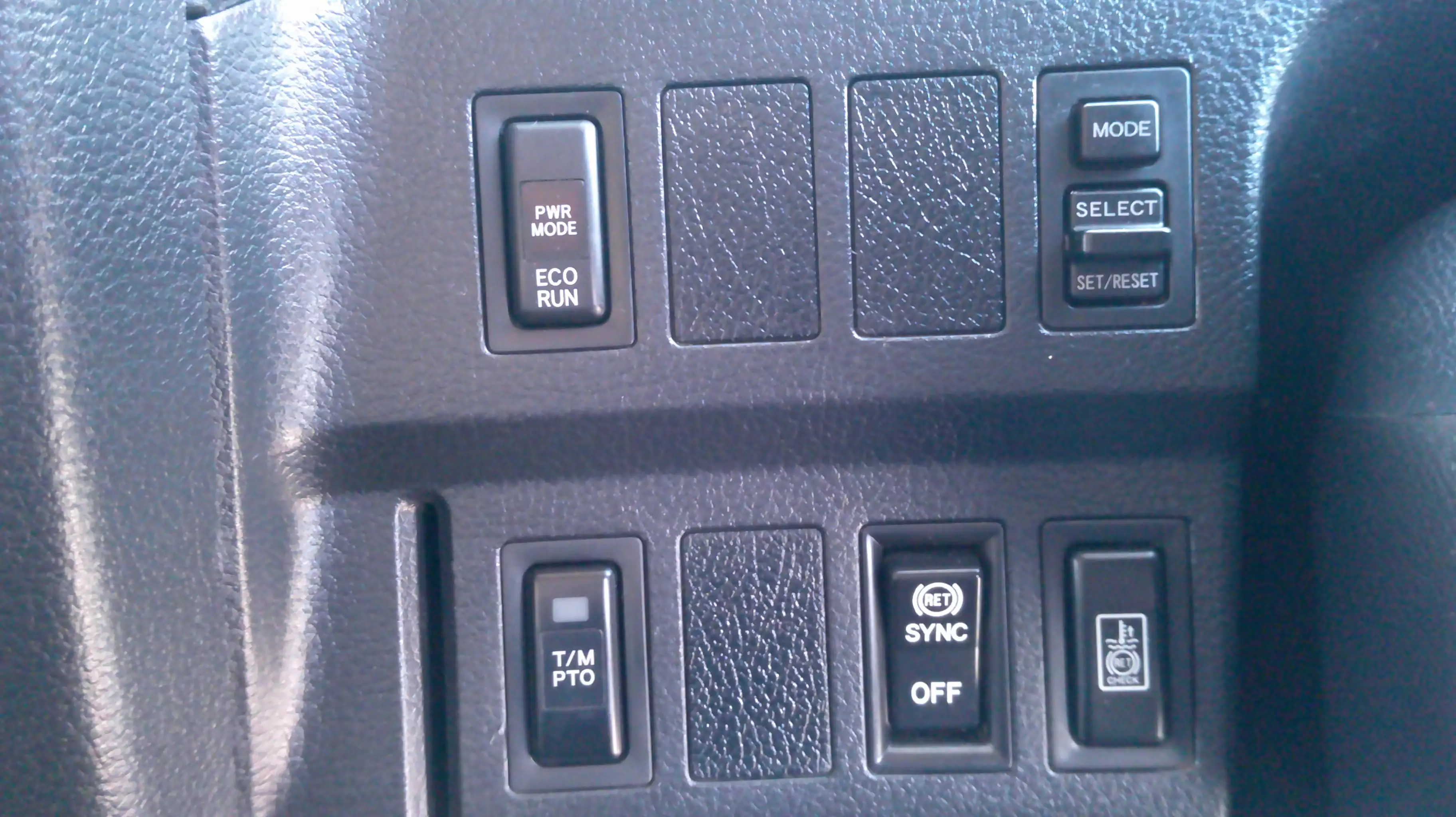 平成26年10月中古大型ダンプ日野プロフィアの画像23