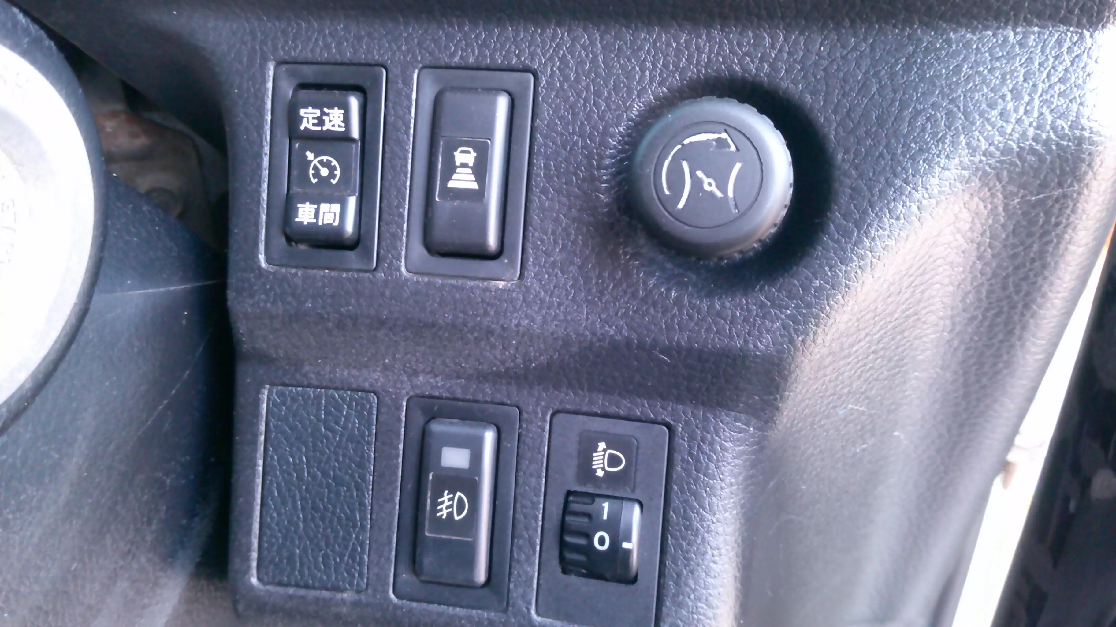 平成26年10月中古大型ダンプ日野プロフィアの画像24