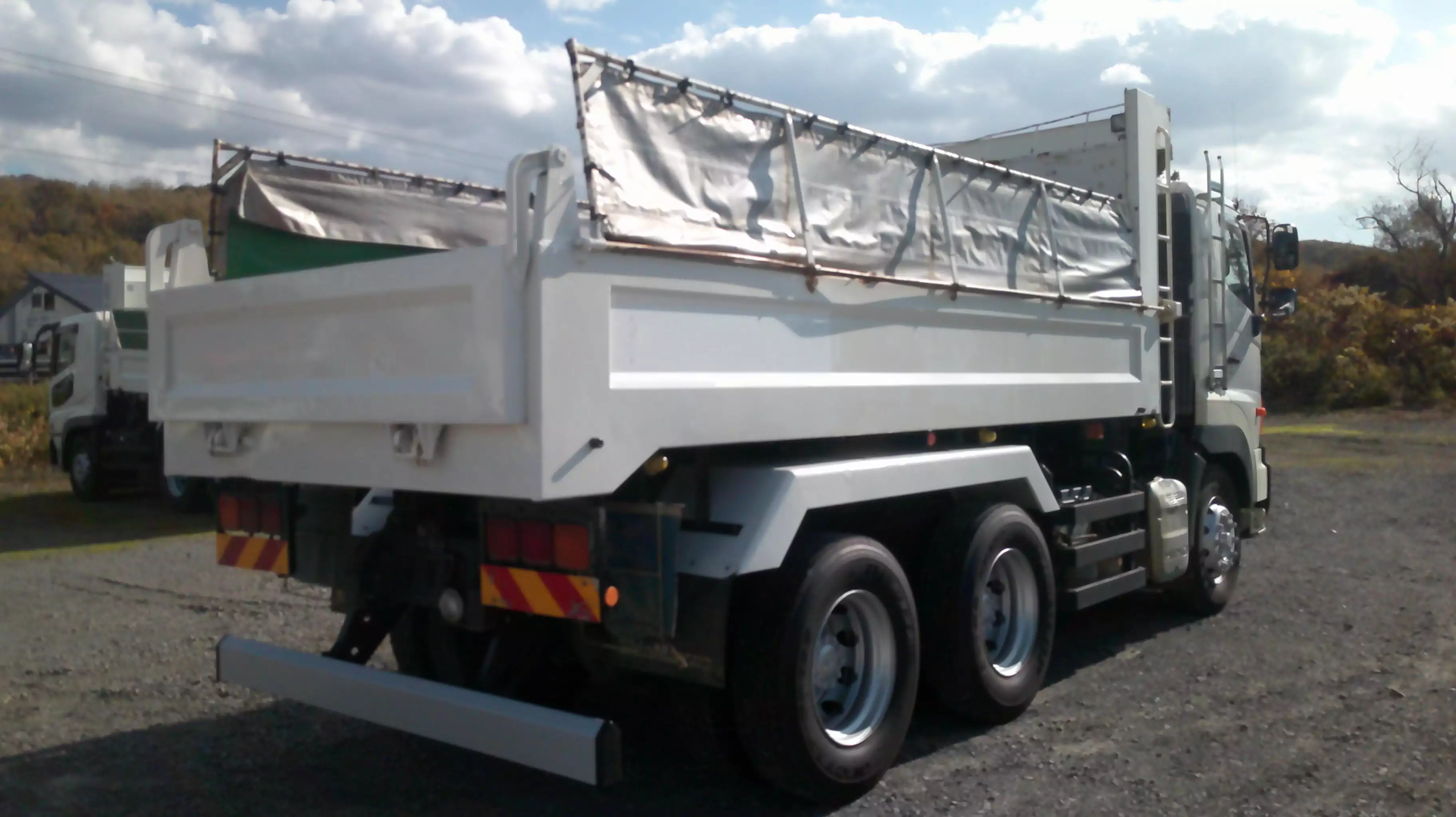 平成26年10月中古大型ダンプ日野プロフィアの画像4