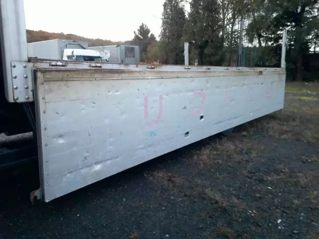 平成18年03月中古中型クレーン付いすゞフォワードの画像16