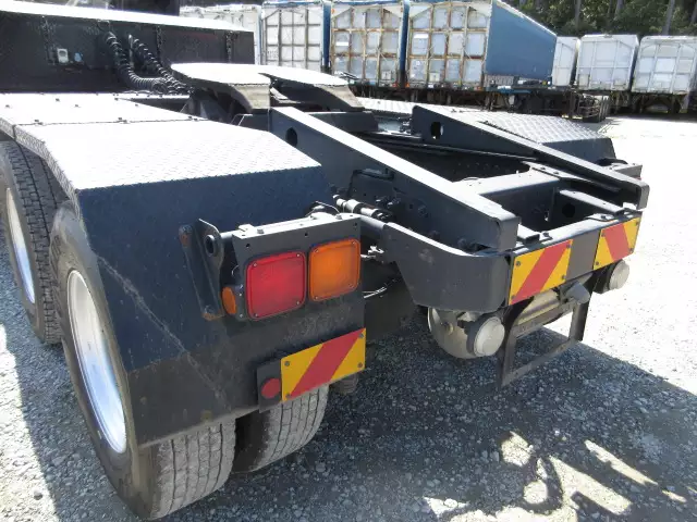 平成30年08月中古大型トラクタヘッド日野プロフィアの画像16