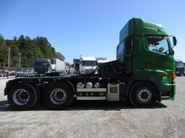 平成30年08月中古大型トラクタヘッド日野プロフィアの画像4