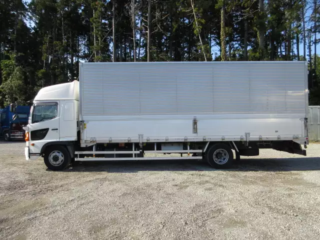 平成19年10月中古増トンアルミバン・ウィング日野レンジャーの画像8