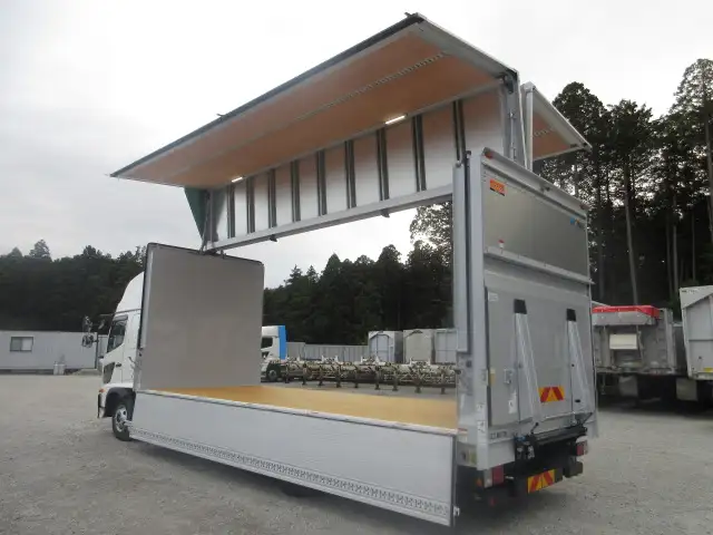 ☆車検付き(R6.11.29)☆ 令和4年 日野 4tアルミウィングPG 62ワイド ハイルーフ ゲート蓋 240馬力 MT6速 エアサス 積載:2,250㎏ 距離:600㎞の画像32