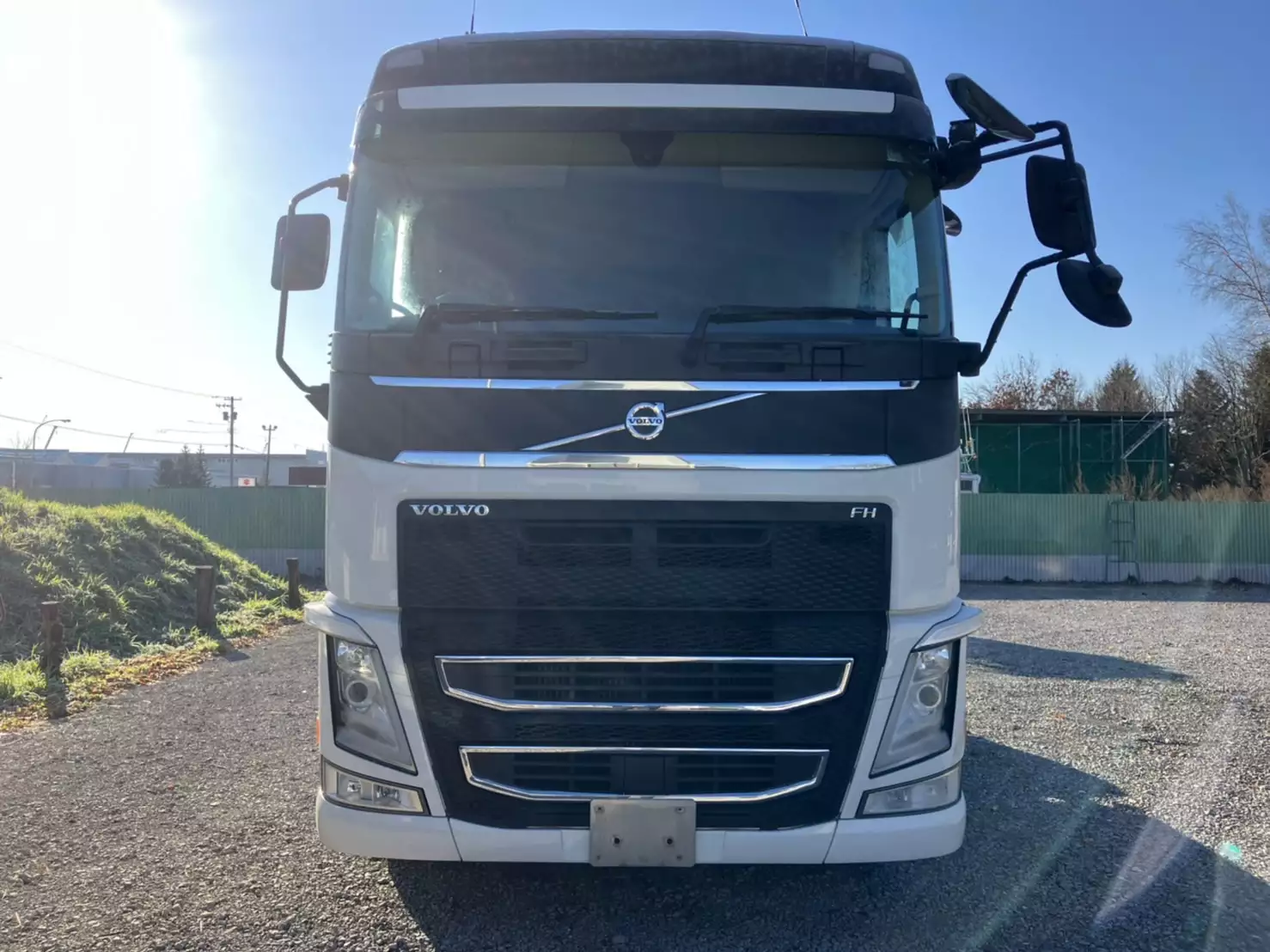 令和01年/平成31年09月中古大型トラクタヘッドボルボボルボの画像2