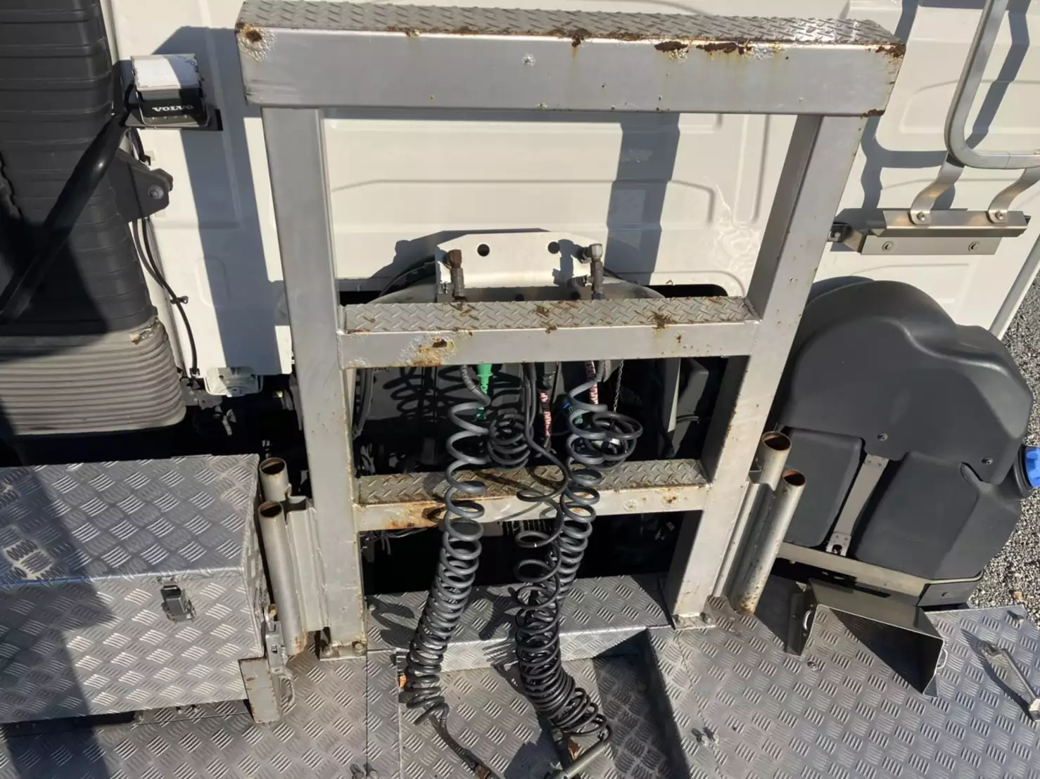 令和01年/平成31年09月中古大型トラクタヘッドボルボボルボの画像21