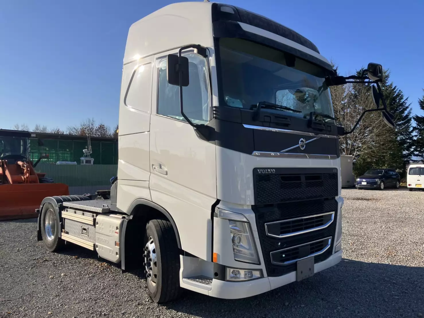 令和01年/平成31年09月中古大型トラクタヘッドボルボボルボの画像5