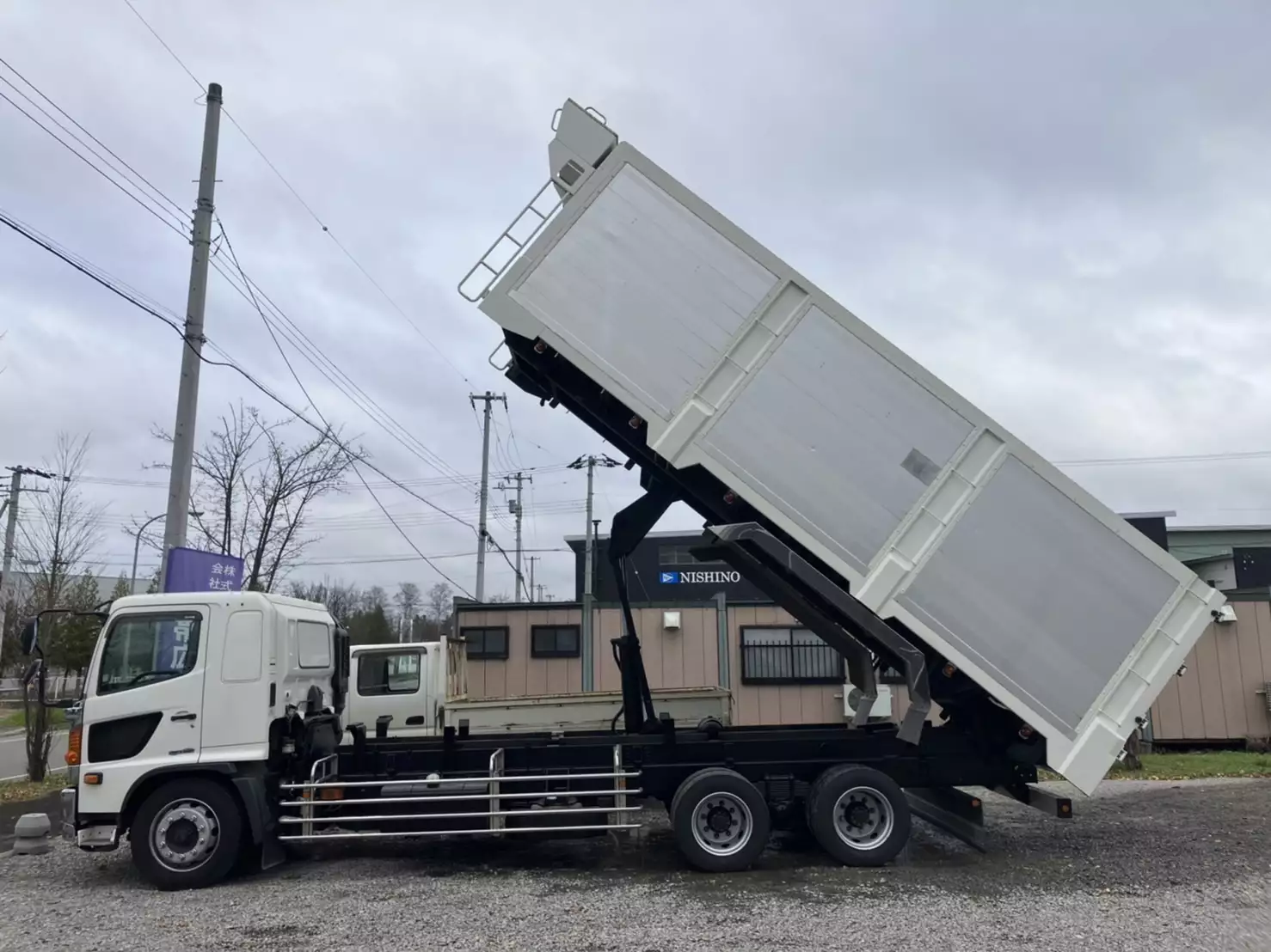 平成26年06月中古増トンダンプ日野レンジャーの画像9