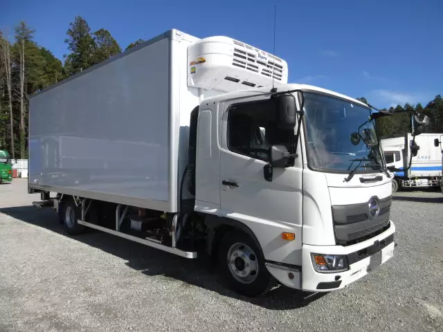 令和05年04月中古中型冷凍バン・ウィング日野レンジャーの画像3