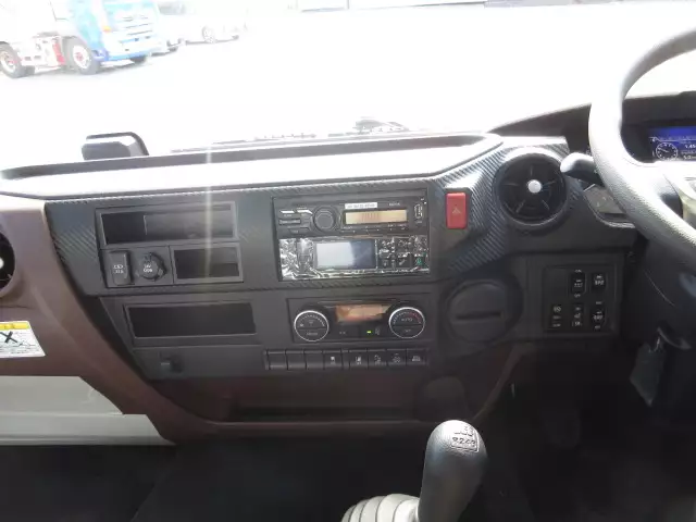 令和05年04月中古中型冷凍バン・ウィング日野レンジャーの画像37