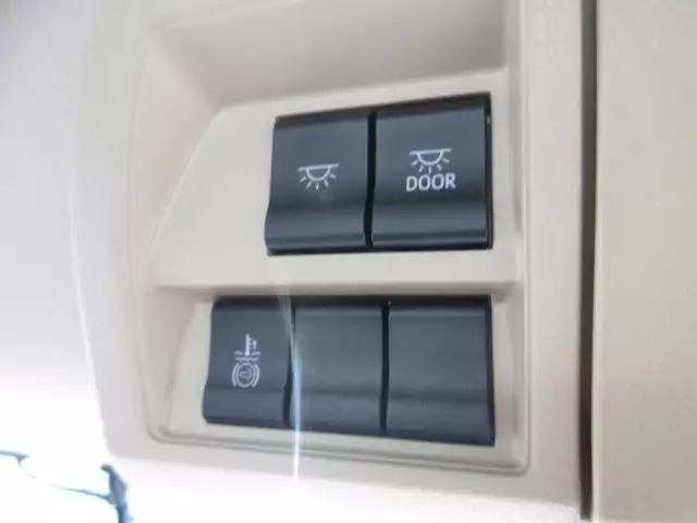 令和05年04月中古中型冷凍バン・ウィング日野レンジャーの画像42