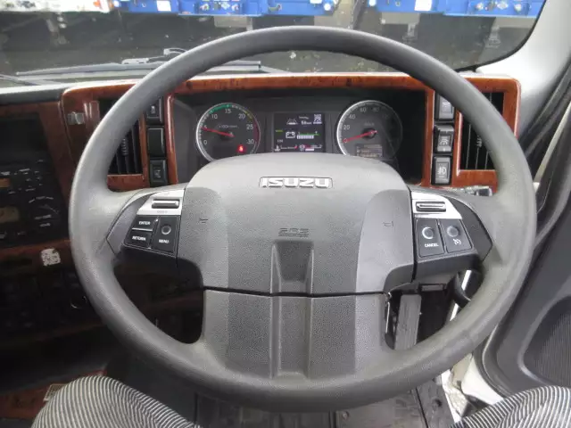 平成28年12月中古大型クレーン付いすゞギガの画像41