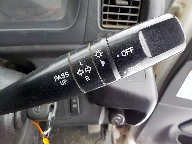 平成27年11月中古中型日野日野の画像20