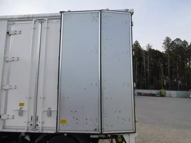 平成22年03月中古小型アルミバン・ウィングいすゞエルフの画像32