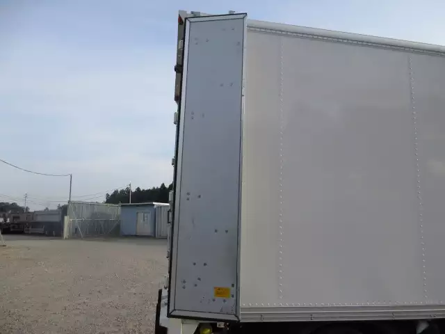 平成22年03月中古小型アルミバン・ウィングいすゞエルフの画像33