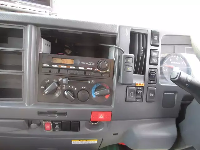 平成22年03月中古小型アルミバン・ウィングいすゞエルフの画像44