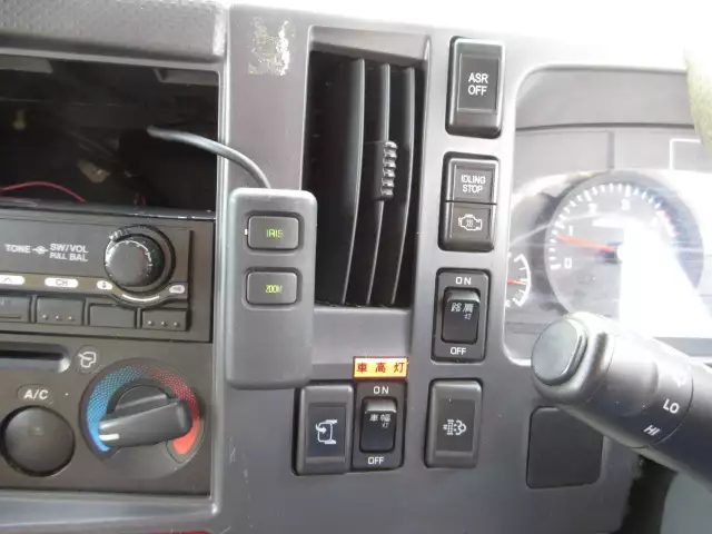 平成22年03月中古小型アルミバン・ウィングいすゞエルフの画像45