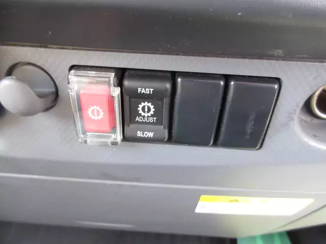 平成22年03月中古小型アルミバン・ウィングいすゞエルフの画像46