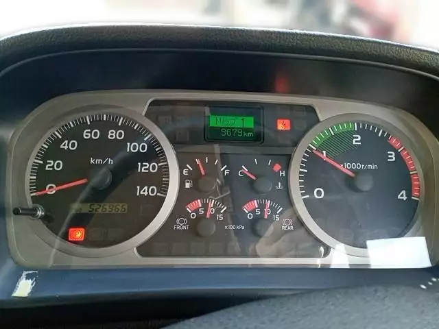 平成28年08月中古中型冷凍バン・ウィング日野レンジャーの画像12