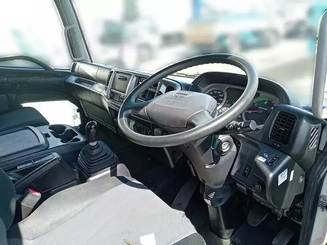 平成28年08月中古中型冷凍バン・ウィング日野レンジャーの画像15