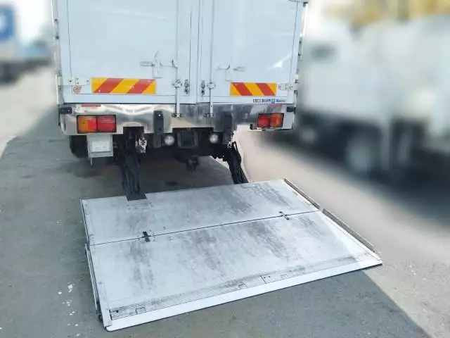 平成28年08月中古中型冷凍バン・ウィング日野レンジャーの画像29