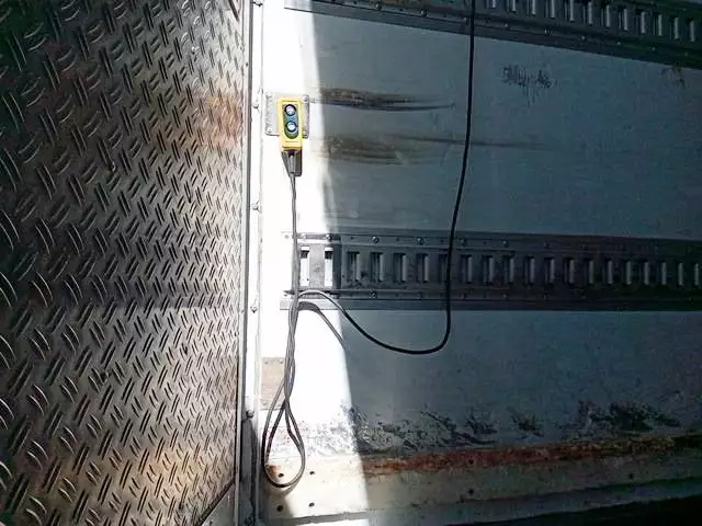 平成28年08月中古中型冷凍バン・ウィング日野レンジャーの画像35