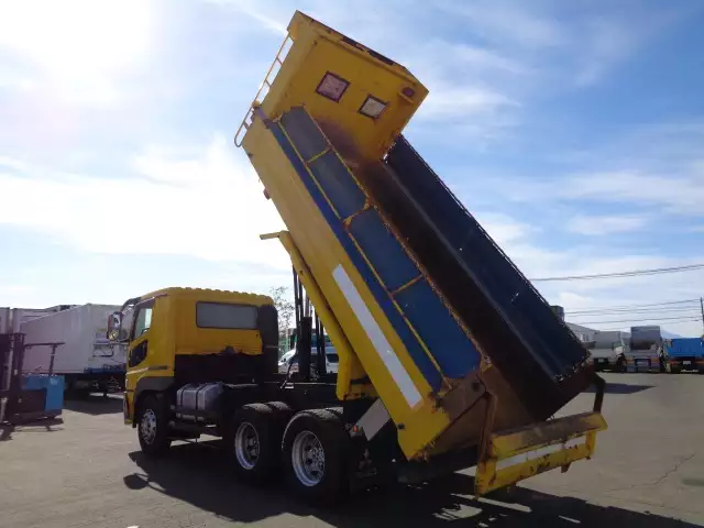 平成25年10月中古大型ダンプ三菱ふそうスーパーグレートの画像13